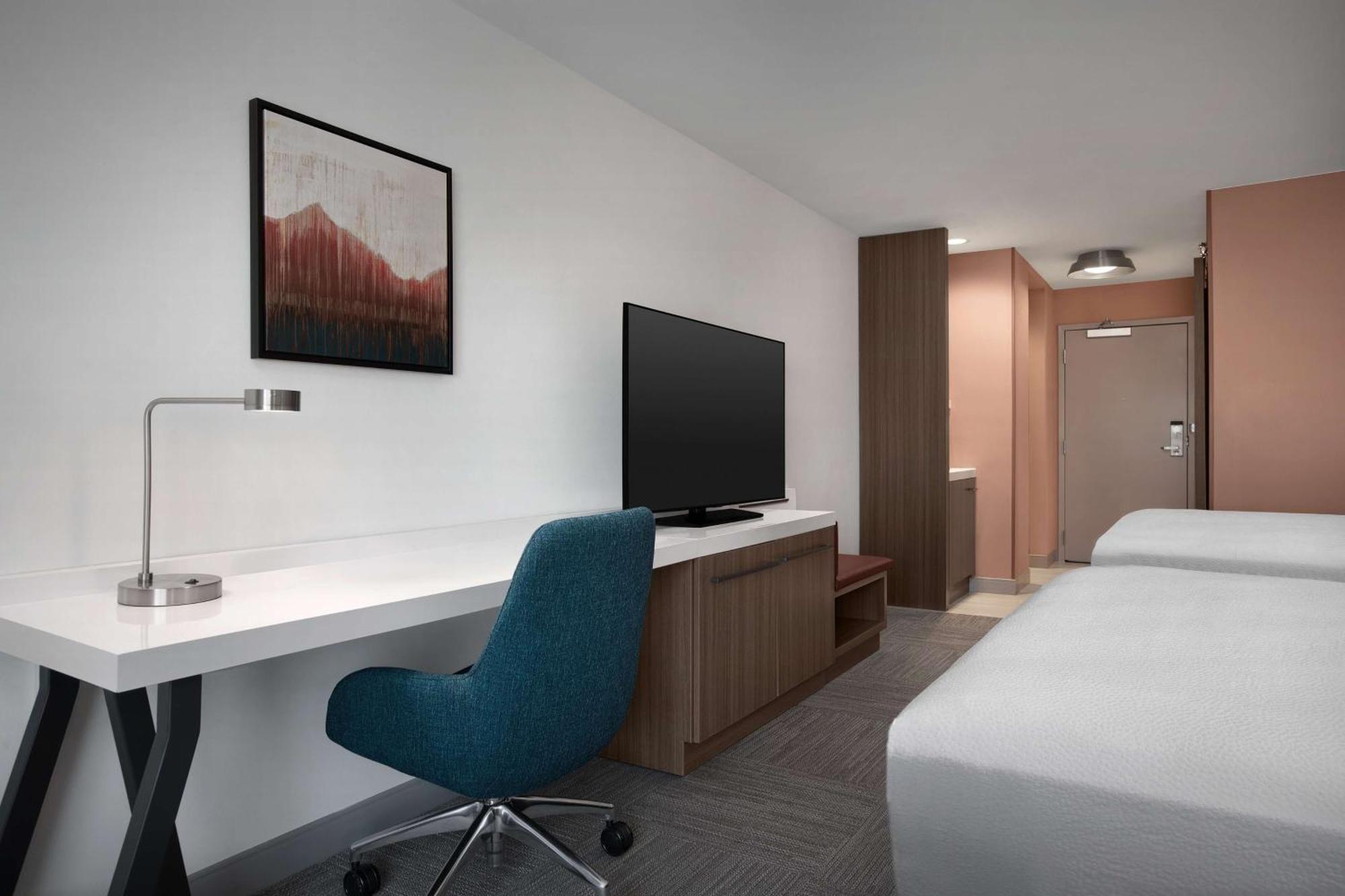 Hilton Garden Inn Denver Airport Tower Road Exterior photo